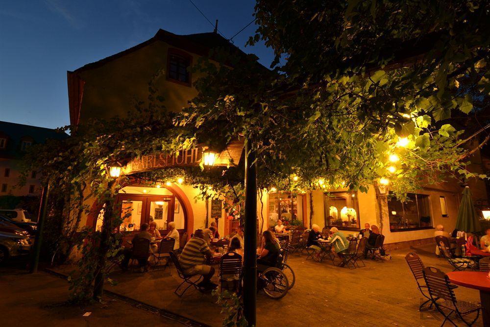 Hotel Und Weingut Karlsmuehle Mertesdorf Buitenkant foto